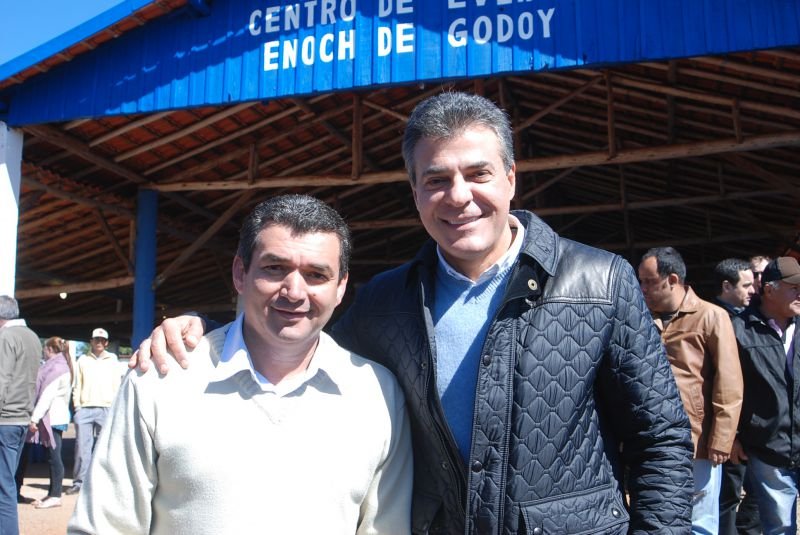 BETO RICHA VISITA SANTA CECÍLIA DO PAVÃO E ENTREGA PATRULHA DO CAMPO
