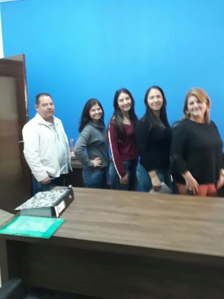 PREFEITURA DÁ POSSE A TRÊS NOVAS PROFESSORAS PEDAGOGAS APROVADA EM CONCURSO PÚBLICO