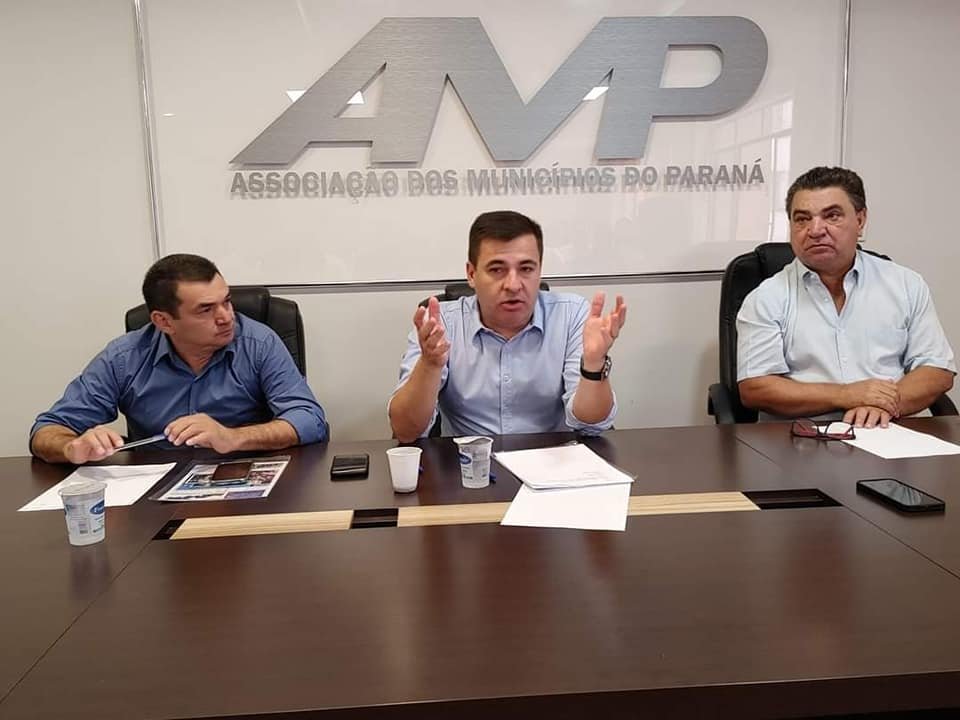 AMP e Associações Regionais de Municípios discutem FPM, FUNDEB, piso do magistério, transporte escolar e eleições para nova Diretoria.
