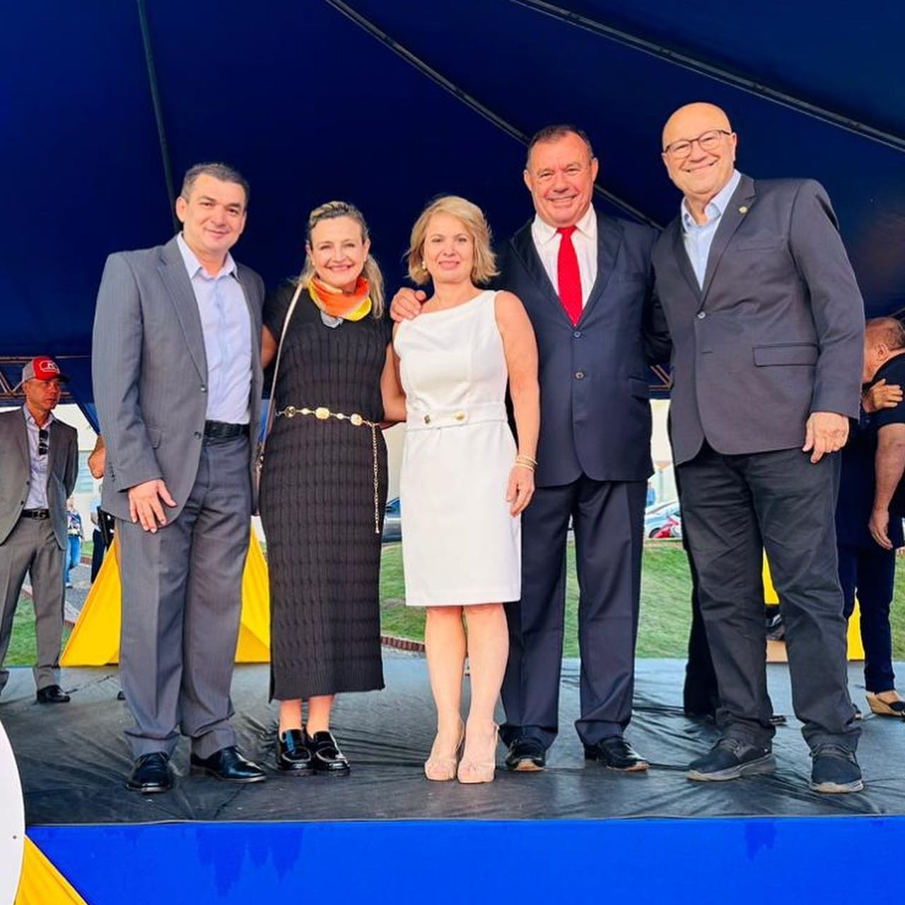 Prefeito Edimar Santos participou das comemorações de aniversário de emancipação política dos Municípios de Assaí.