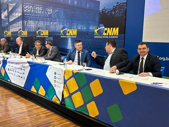 CNM, AMP, ASSOCIAÇÕES REGIONAIS E PREFEITOS REAFIRMAM PAUTA MUNICIPALISTA À CÂMARA FEDERAL