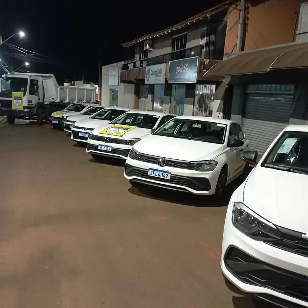 PREFEITO EDIMAR ENTREGA 07 NOVOS VEÍCULOS E REFORÇA FROTA MUNICIPAL