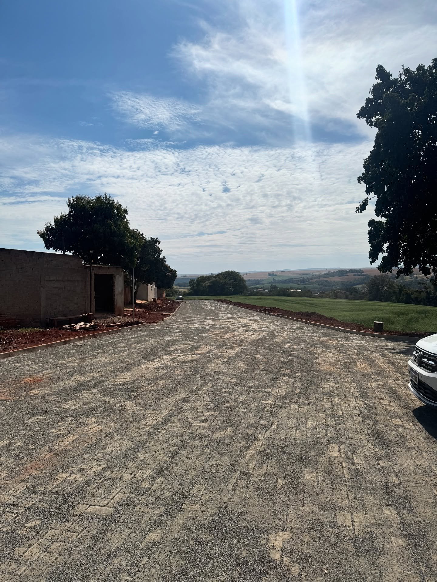 PAVIMENTAÇÃO COM PAVER E ASFALTO